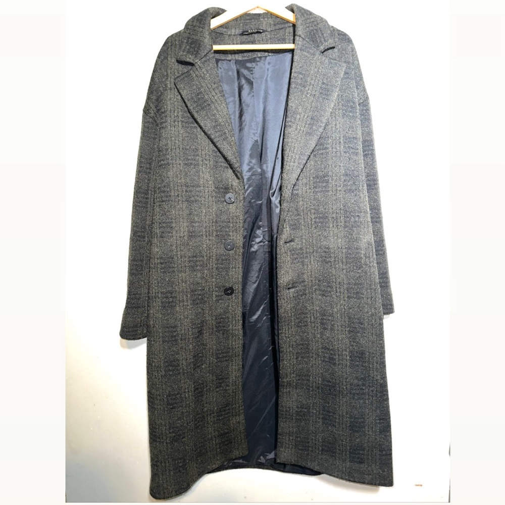 Zara long coat very warm loose fit, with one pocket inside